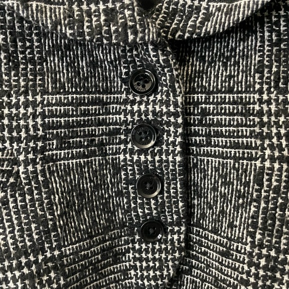 Express Vest, Size 10 - Picture 3 of 7